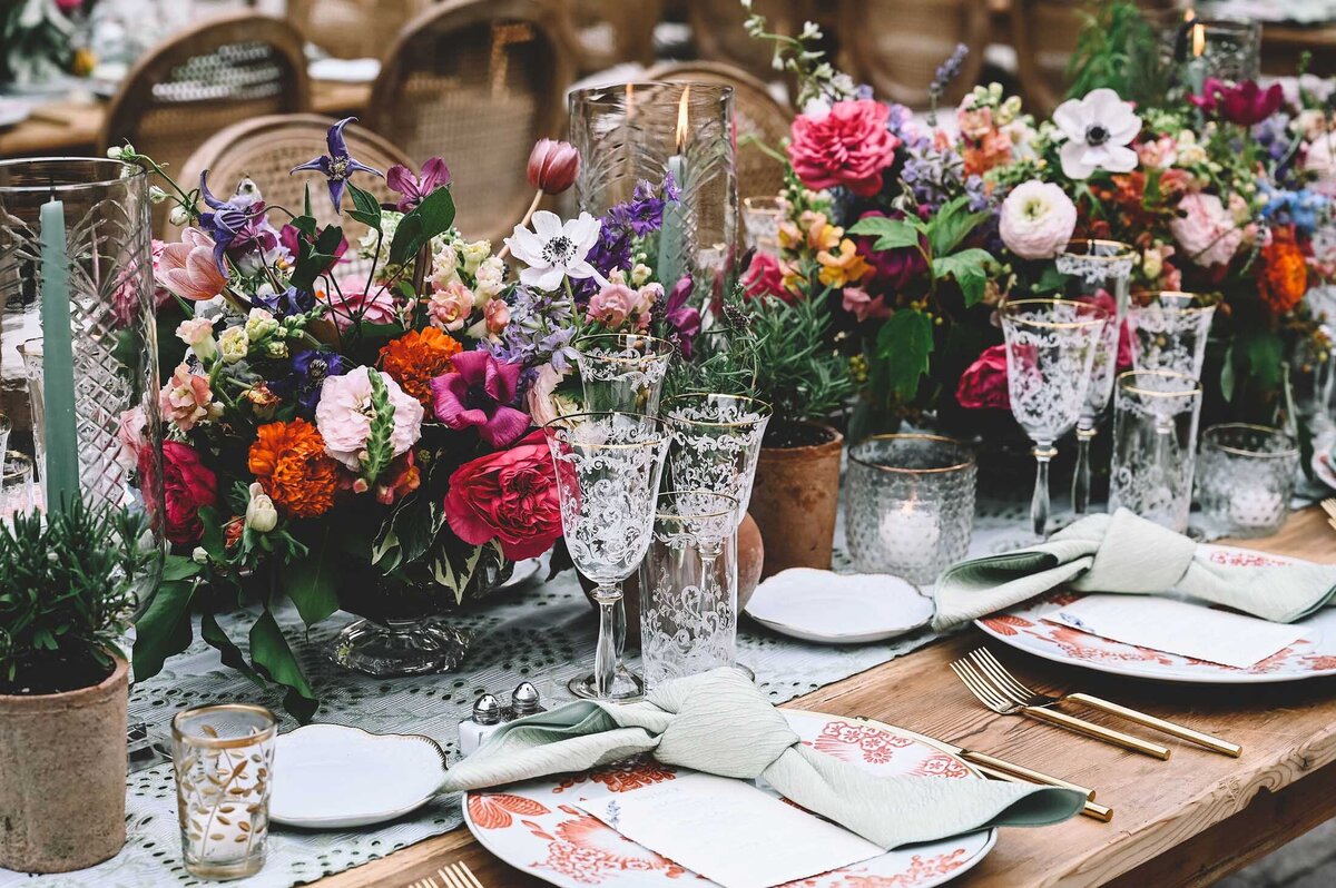 jaclyn-fisher-events-planning-colorful-summer-garden-wedding-in-nyc-124