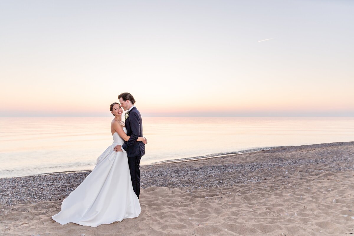 Private Family Cottage Estate Wedding Goderich Ontario | Dylan and Sandra Photography 044