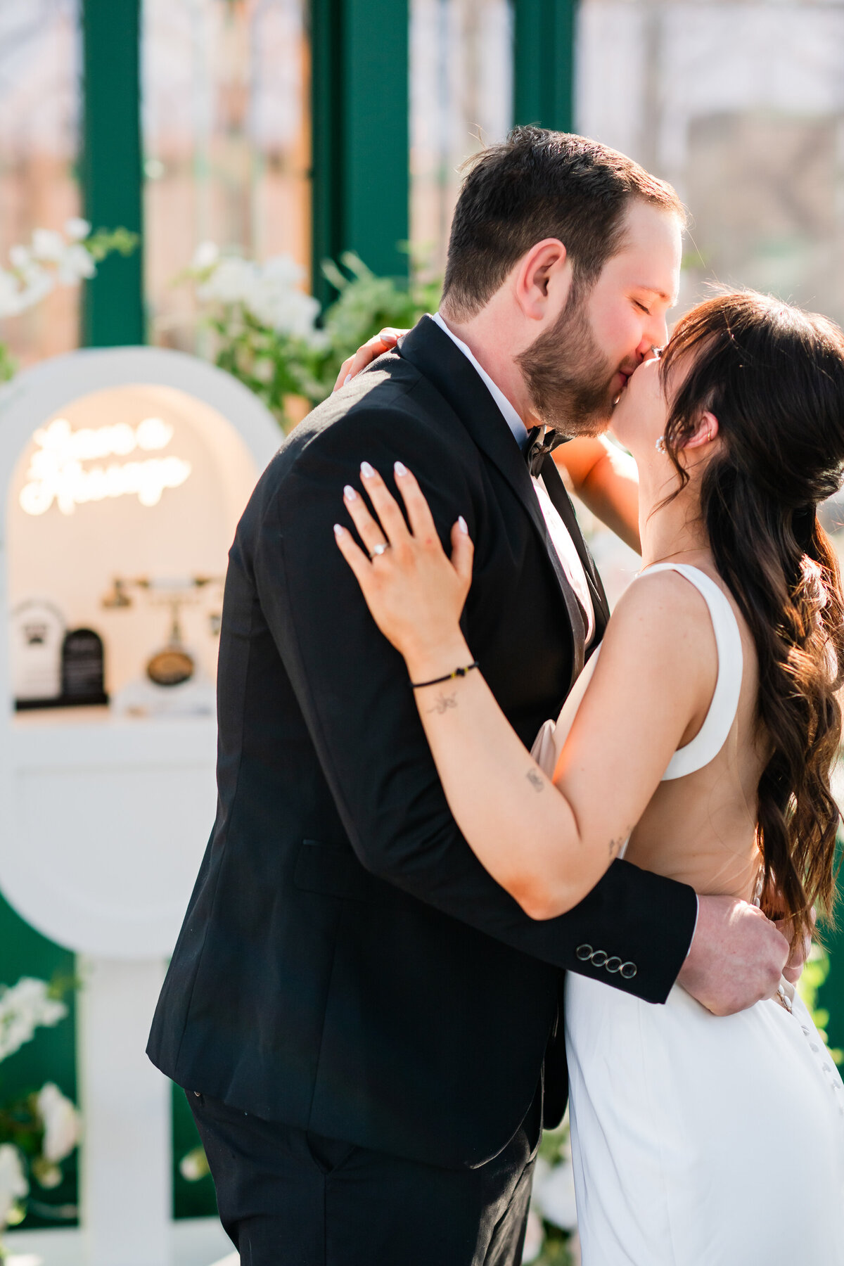 2025_PixelsandWood_JodieBrim_brideGroom-61