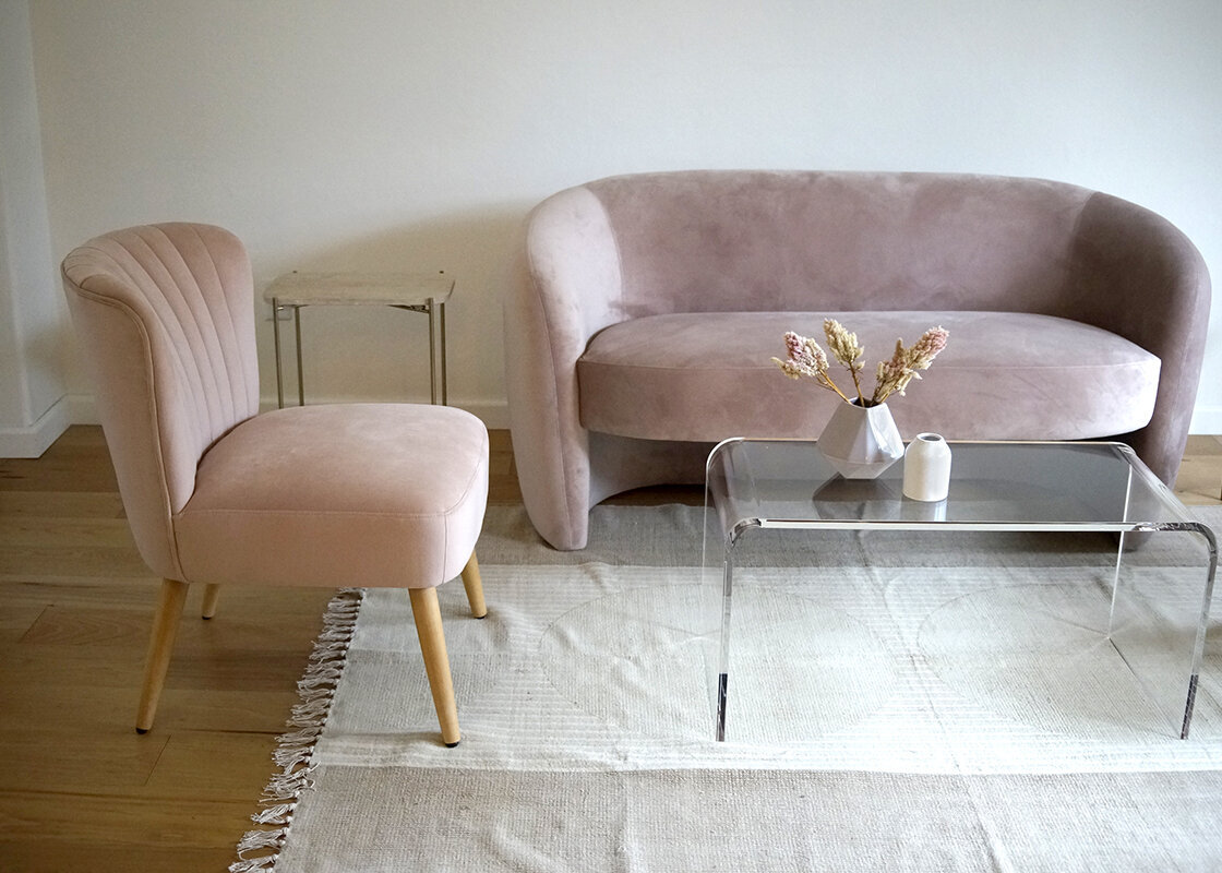 _DSC6467-velvet-pink-lounge-chair