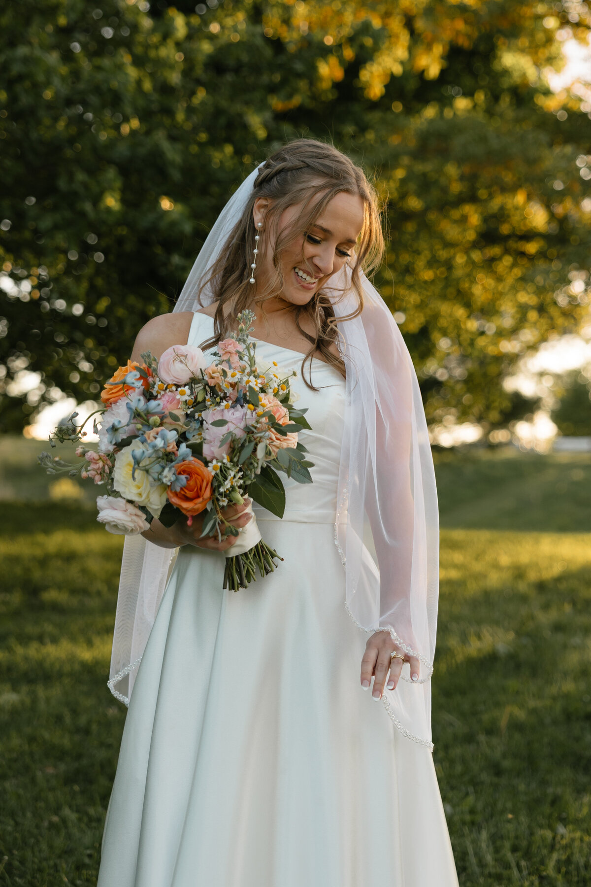 Sydney and Brant's Rustic Midwest Wedding Photography-590