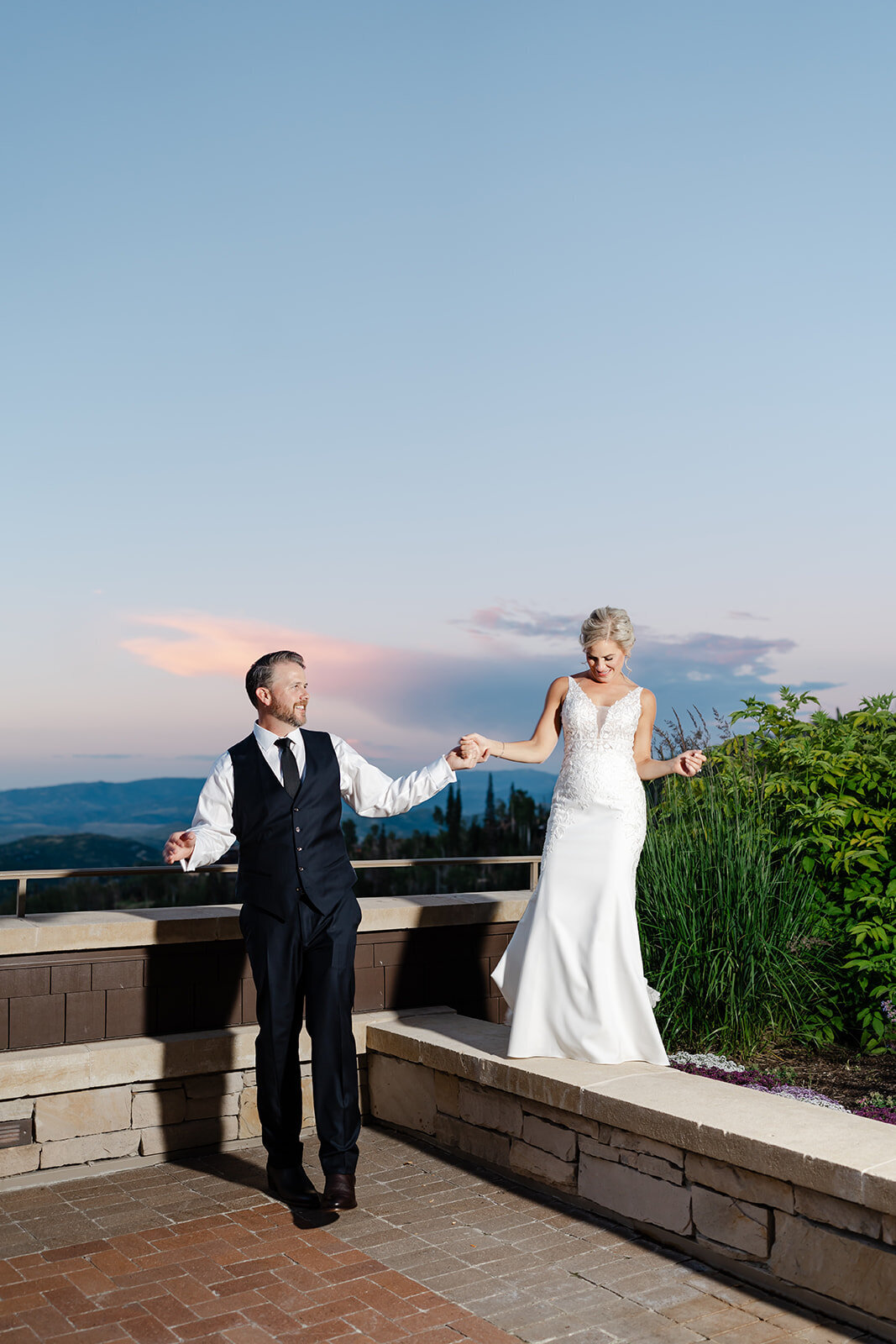 montage-deer-valley-summer-park-city-utah-wedding-logan-walker-425L-2188