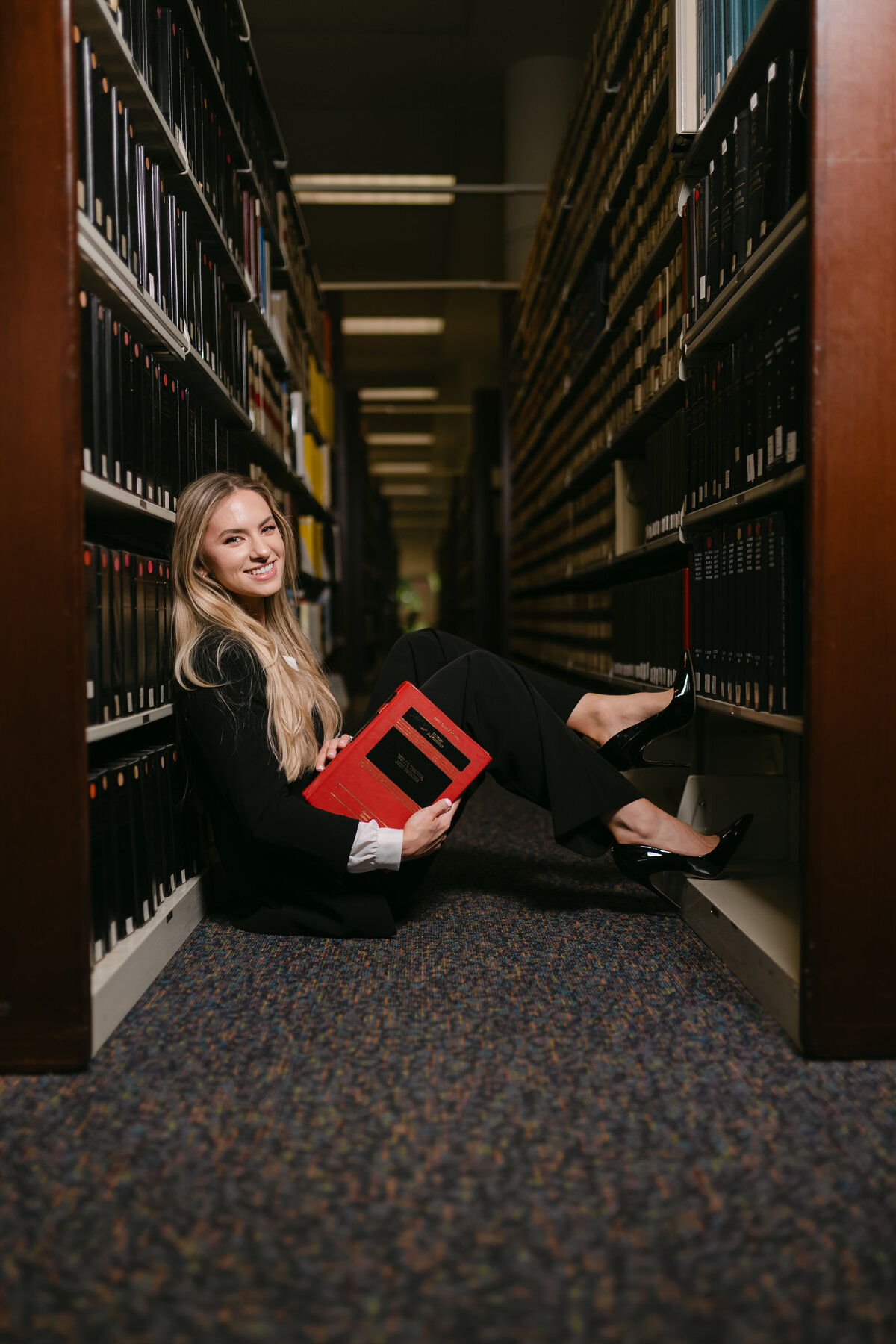 Abygail Banks Studios- San Antonio Graduation Photographer St. Marry's12