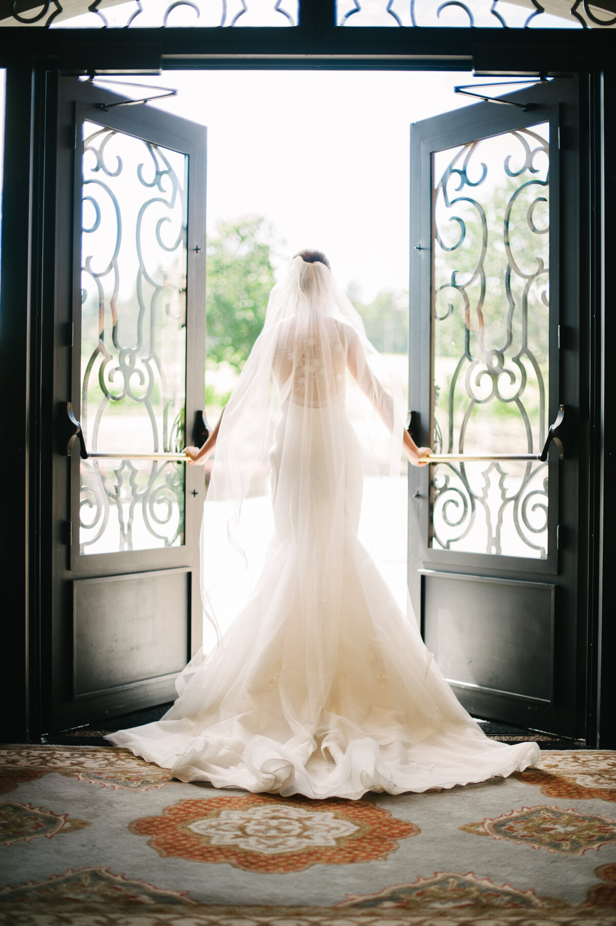 bridal-prep-at-zenith-vineyard-4