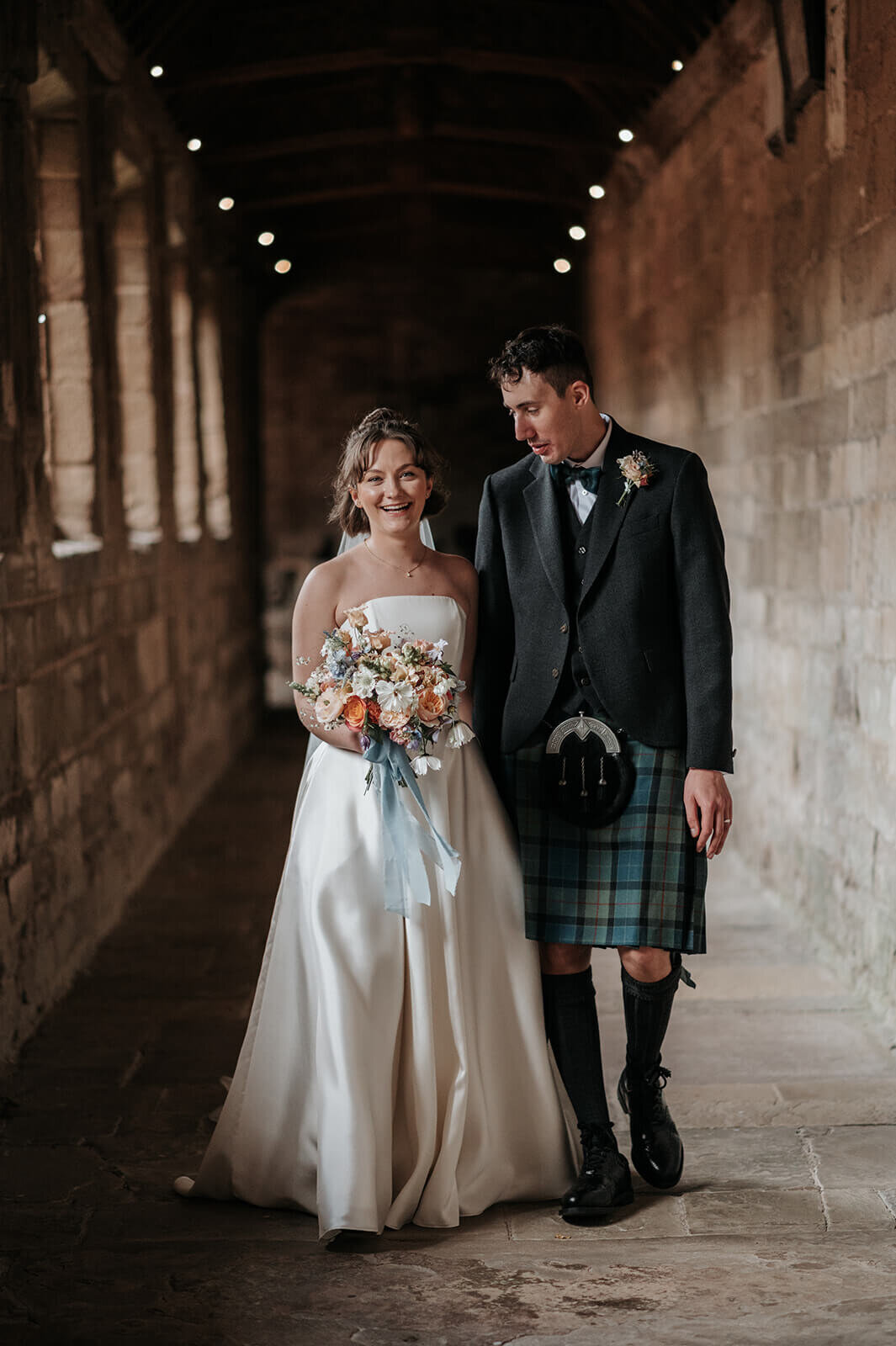 Issy-and-Bella-Floral-Design-Wedding-Florist-Herefordshire-Dewsall-Court-S-J30