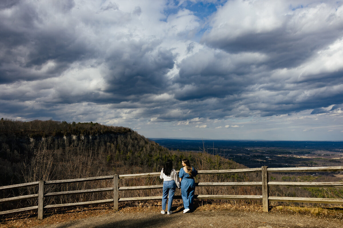 Thacher-State-Park-Couples-Session-HVNY-Tiny-House-Photo-21