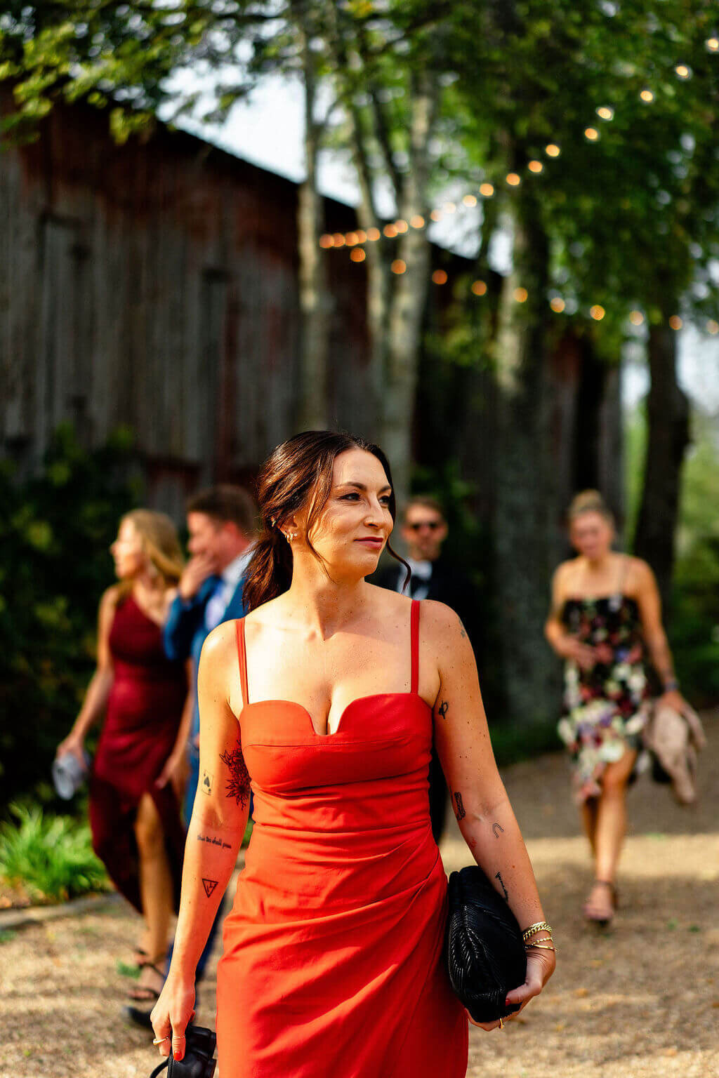 09.elegant-barn-wedding-greenery-gold-modern-vintage-events-southall-meadows