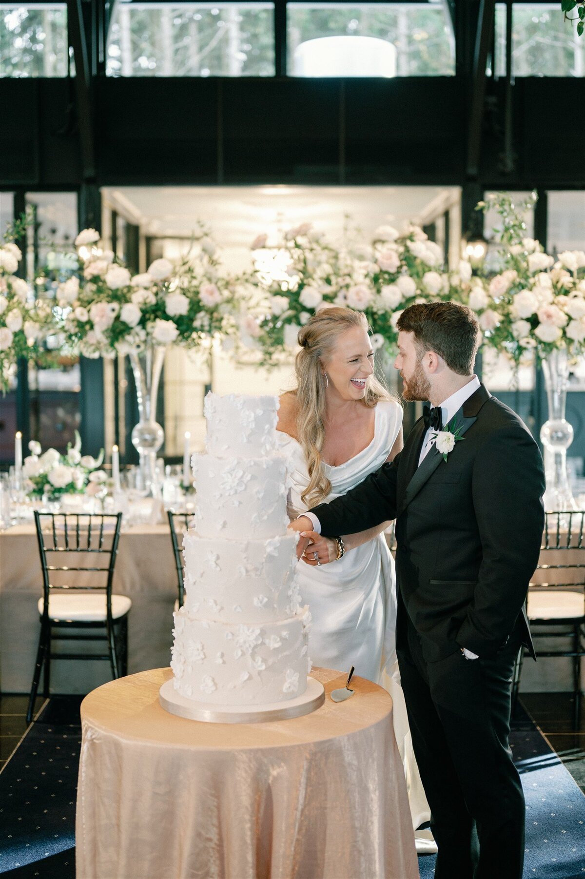 black-tie-wedding-classic-fun-vibes-shepherds-hollow-michigan-036