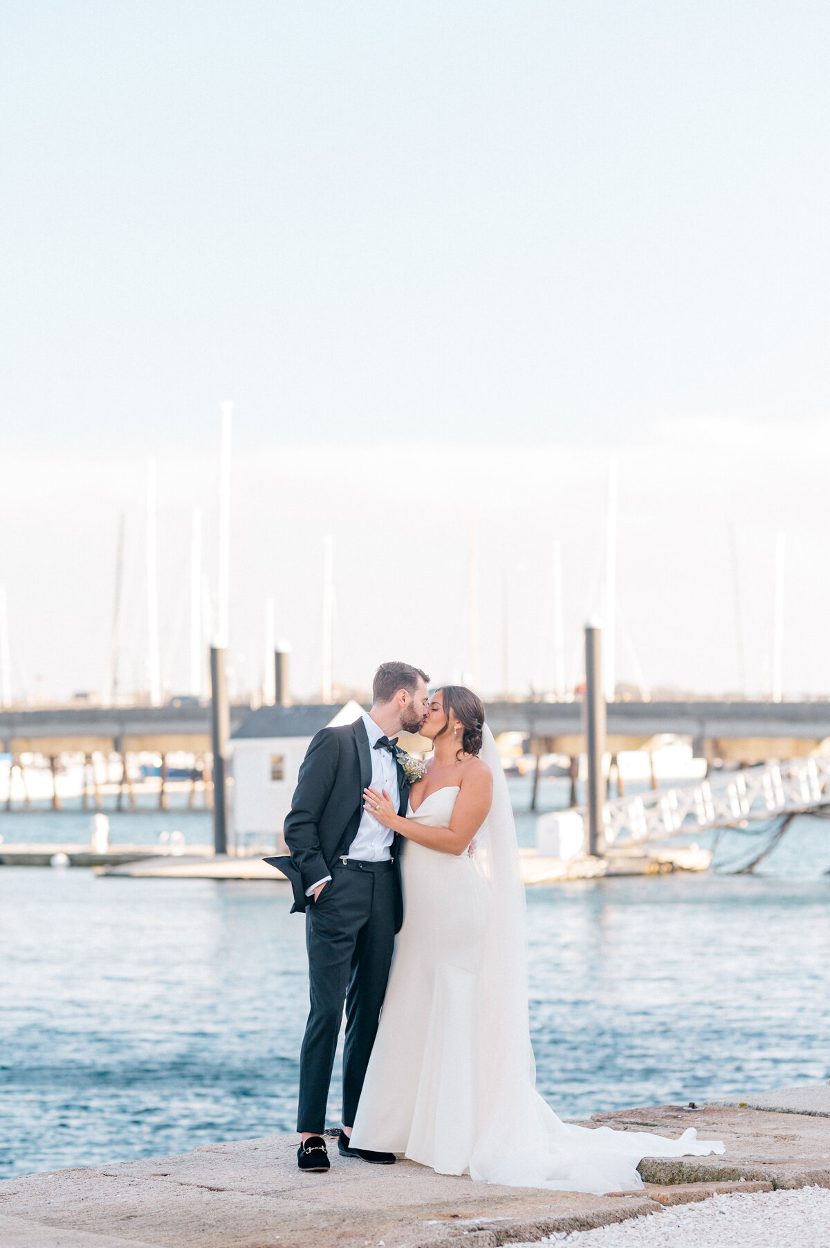 Newport-Harbor-Island-Resort-Wedding26