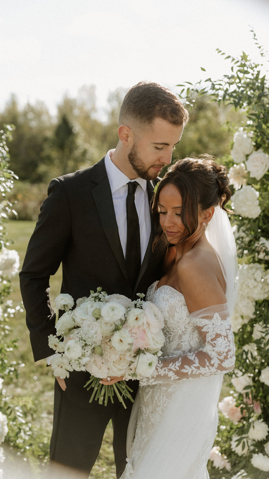 mustard seed gardens indy indianapolis noblesville indiana wedding photographer bellagio florals something blue stylists-59