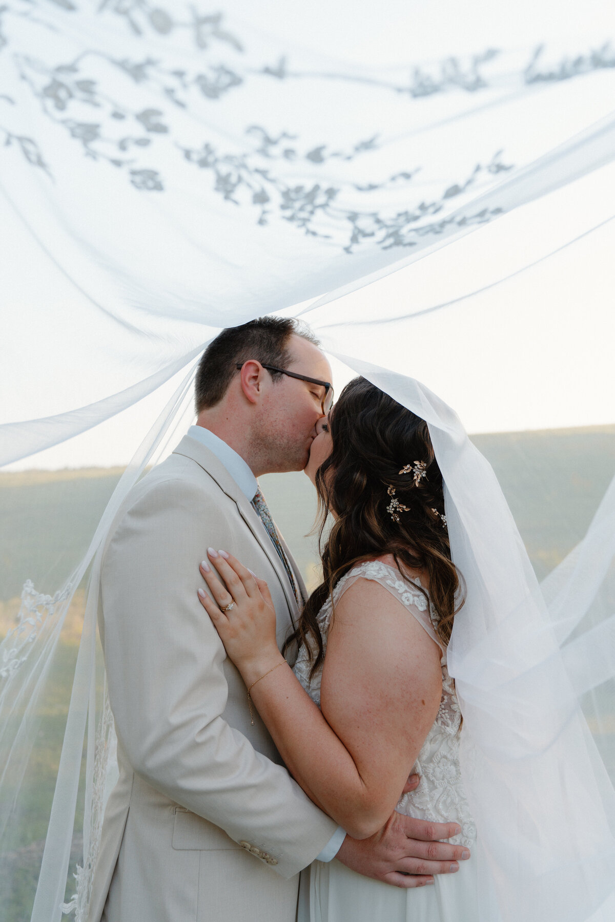 darby-lucas-wedding-photos-432