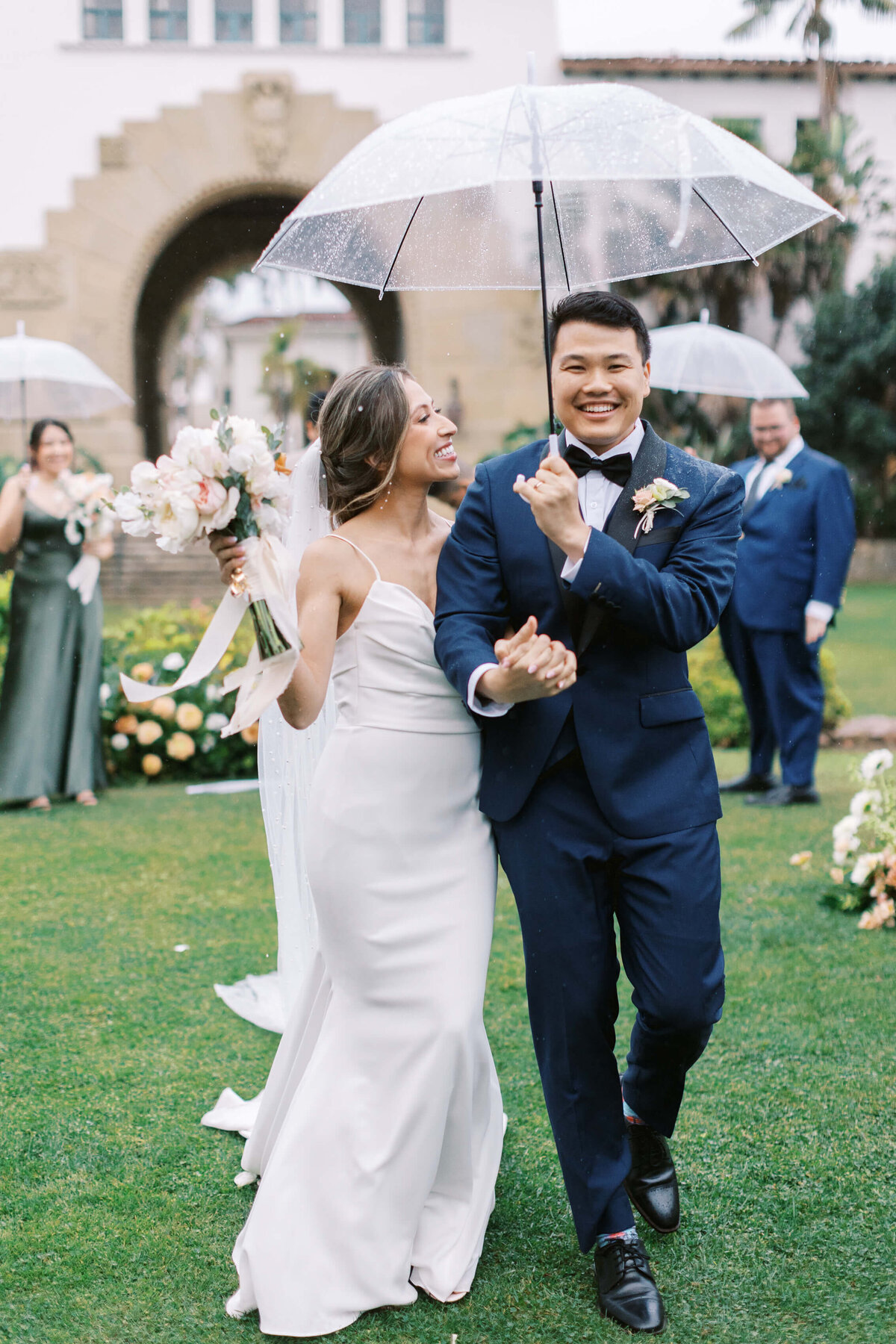 Villa-&-Vine-Wedding_Santa-Barbara-Wedding_Southern-California-Wedding-Photographer_Lisa-Leanne-Photography_66