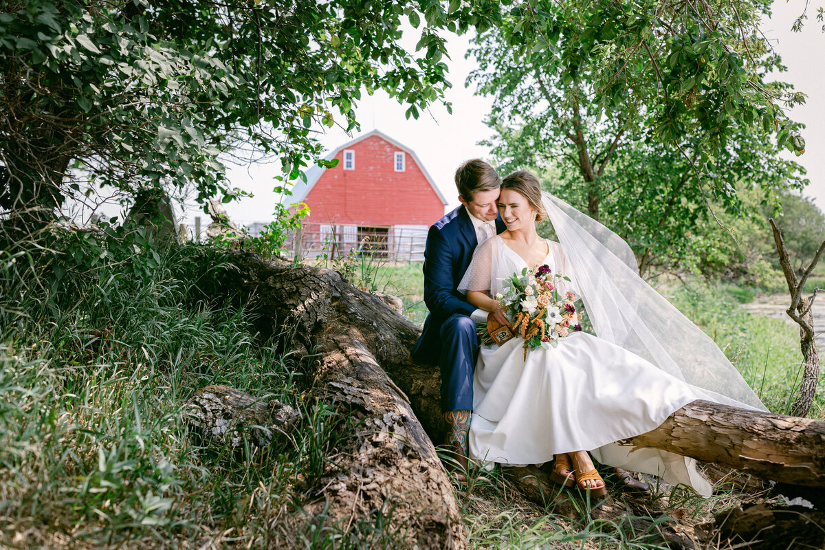 Fargo ND Wedding Photographer Abby Anderson