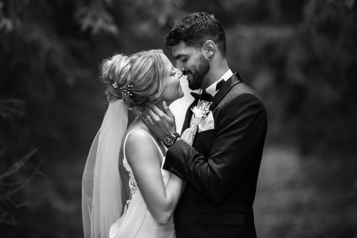 Wedding Photographer in London Ontario | One12 Photography4