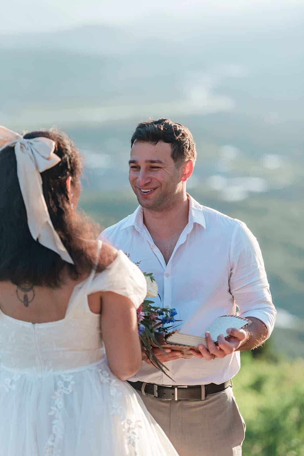 best-photographer-for-romantic-quiet-luxury-eloepments-in-alaska-Soul-and-Sky-Weddings
