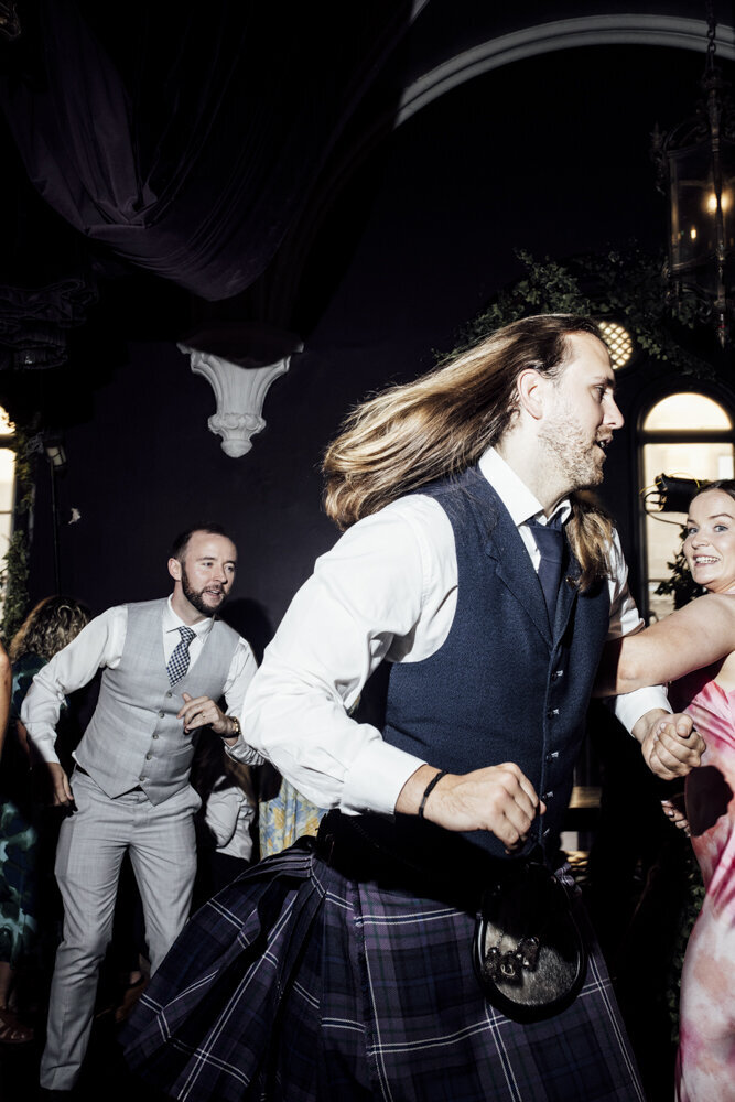 Edinburgh-Wedding-photographer-Ghillie-Dhu-114