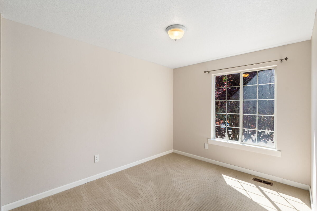 22-web-or-mls-6931-se-115th-ave