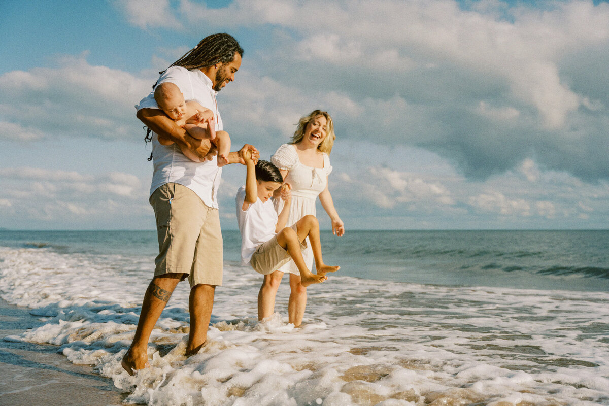 ellis-beach-sunrise-family-engagement-shoot-243