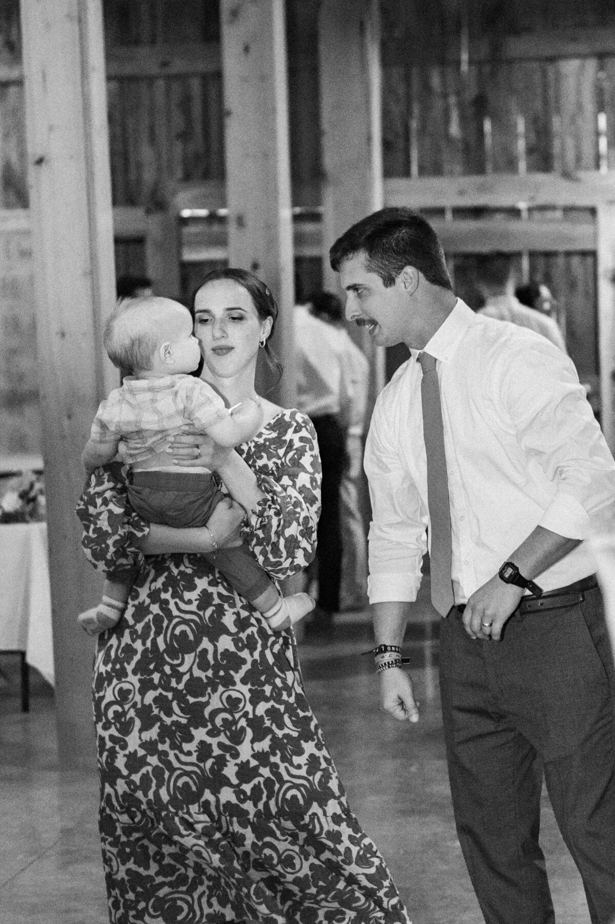 chilcott_wedding_dancing-8