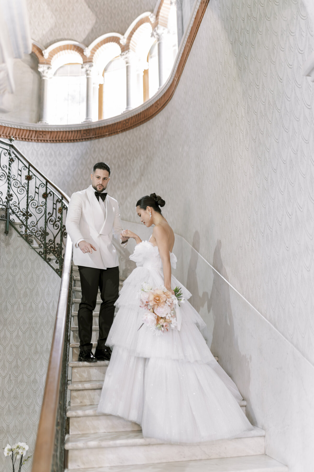 Dimos Bablis Studio Luxury Wedding Photographers Greece and Italy Santorini Wedding Villa Cipressi pastel  _058