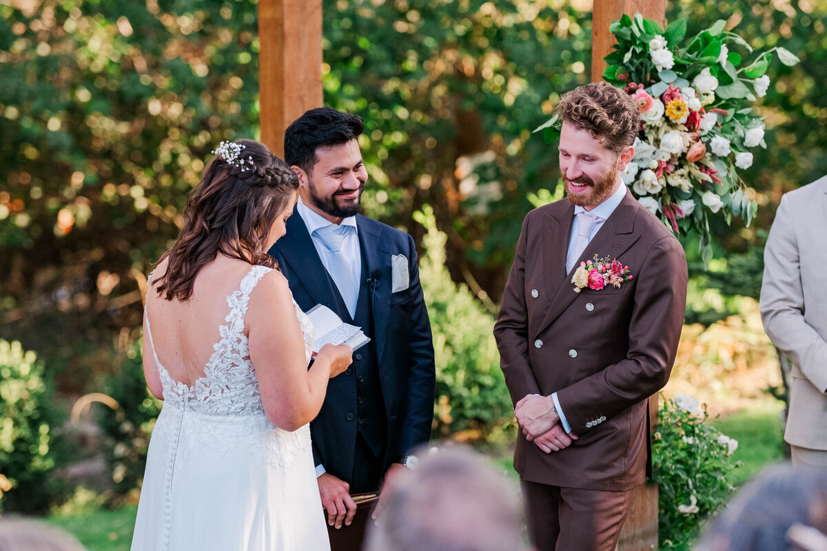 Rio-Vista-Winery-Wedding-Chelan-WA-48