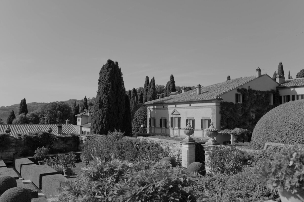 Flora_And_Grace_Tuscany_Editorial_Wedding_Photographer_O-18