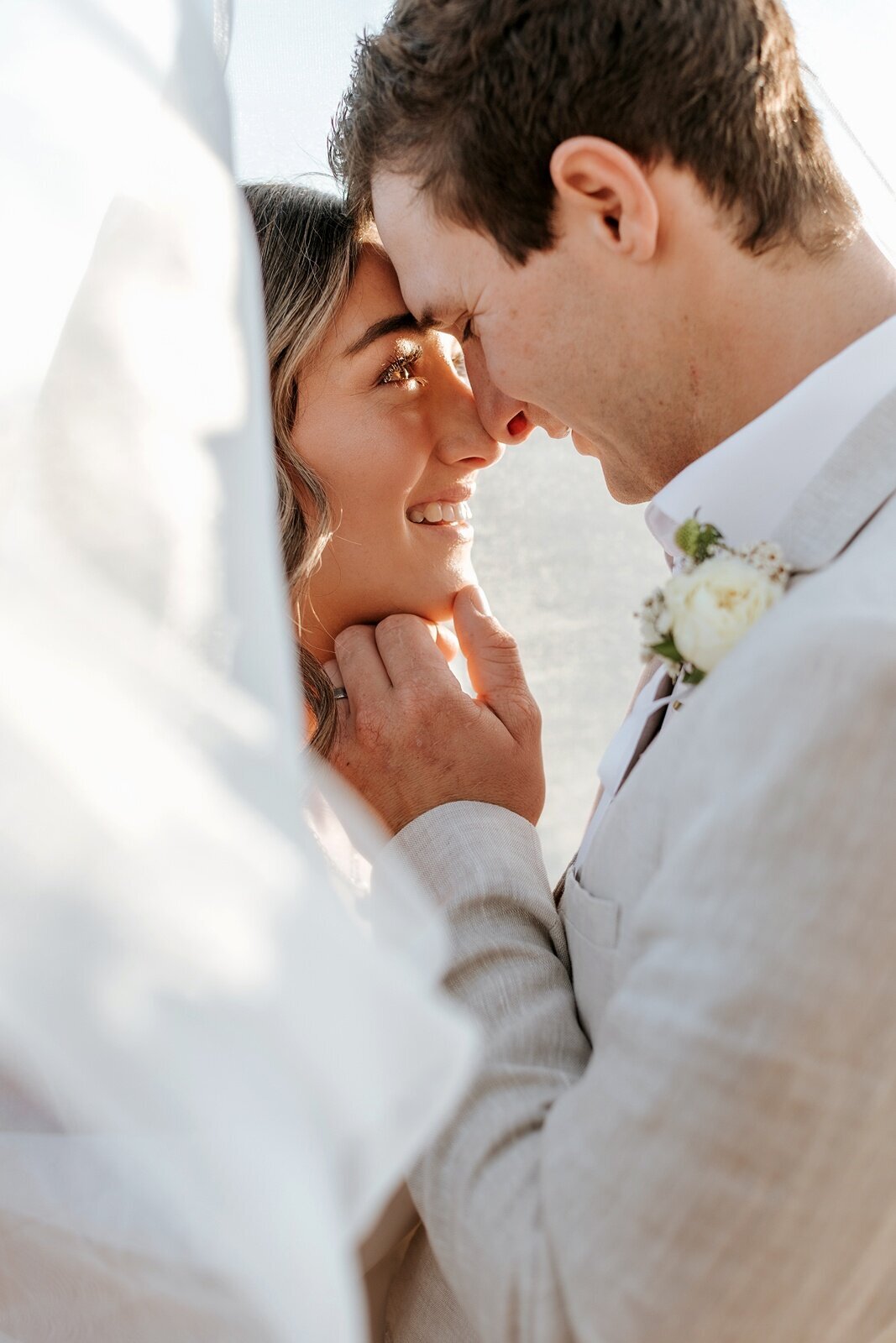 Elope-micro-wedding-elopement-yarravalley-melbourne-Balgownie-Estate25
