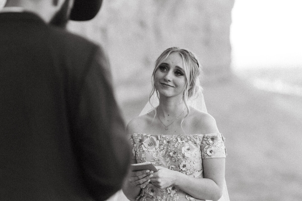 Looking Glass_Elopement_Moab_Bailey_Curtis-38