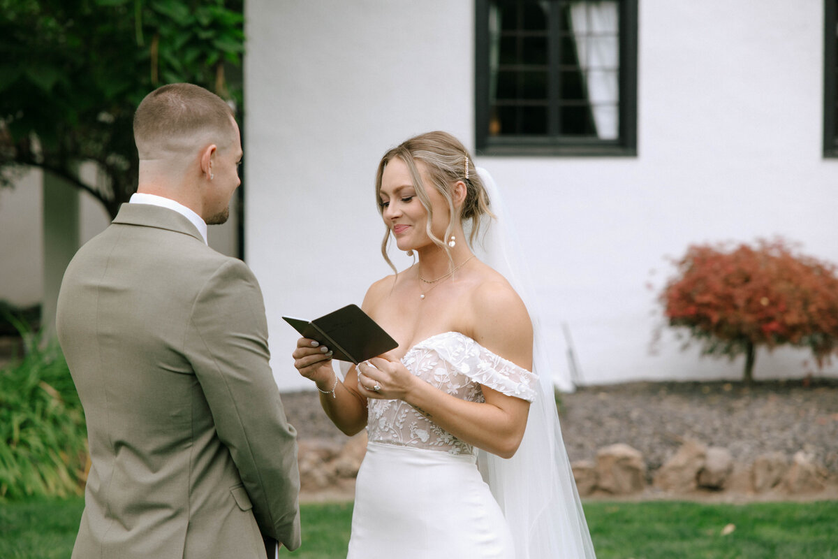 the-cottage-at-riverbend-eagle-idaho-wedding-27