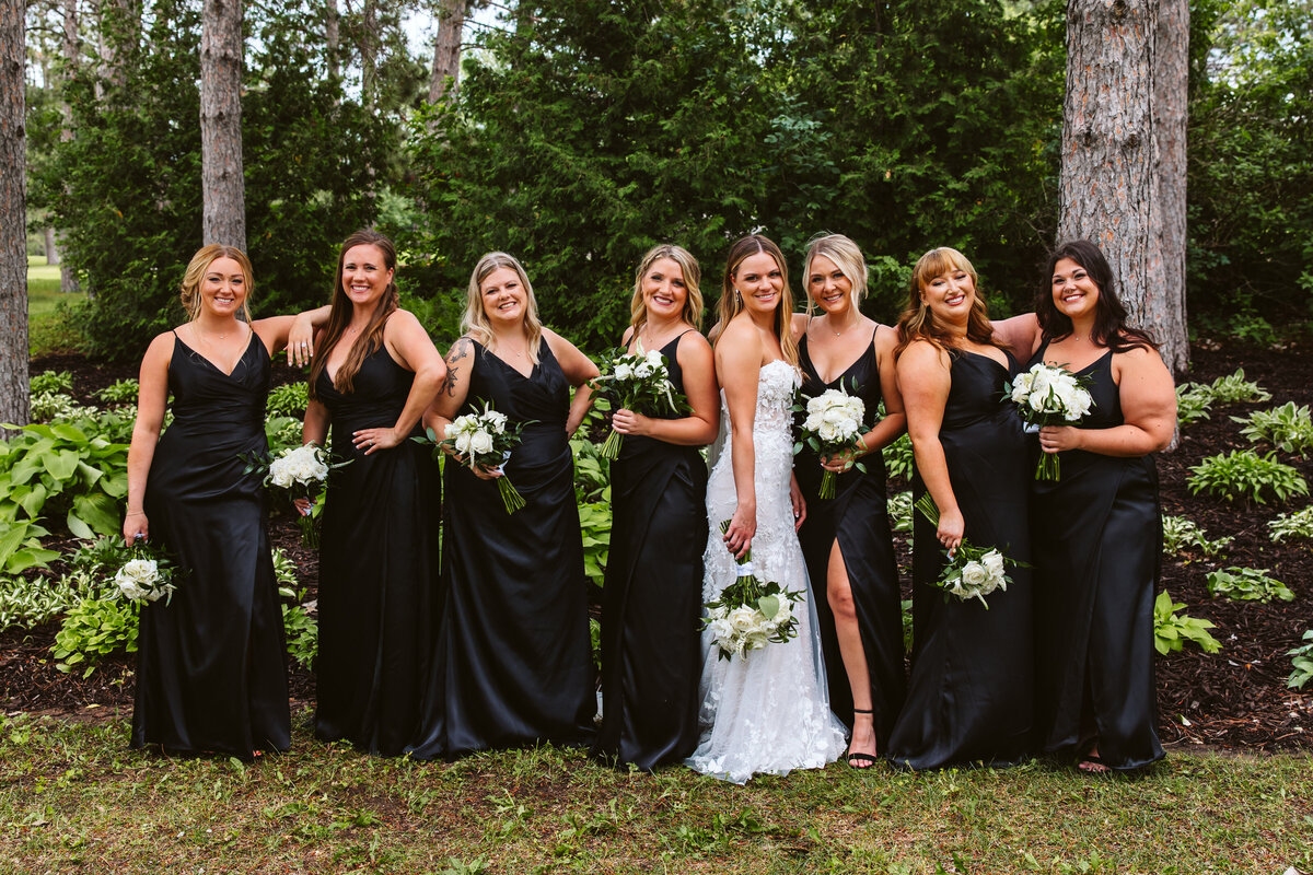 Minnesota-Alyssa Ashley Photography-Holly + Mac wedding-27