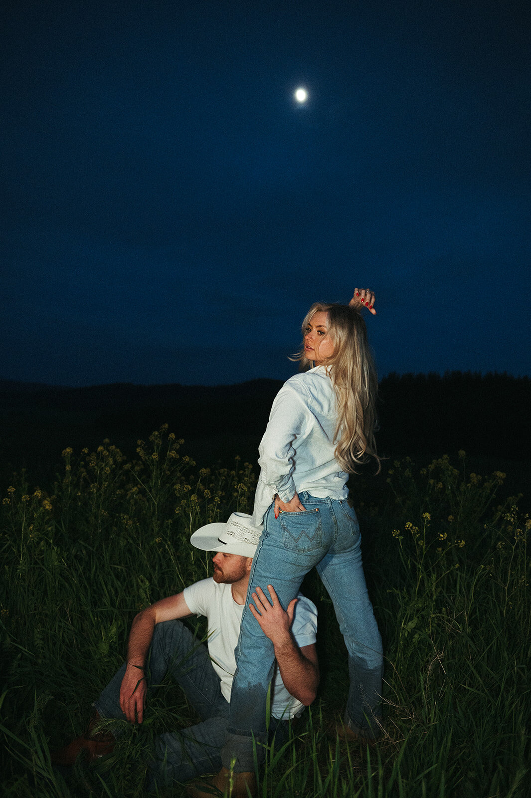 presley-gray-nighttime-western-montana-engagement0101