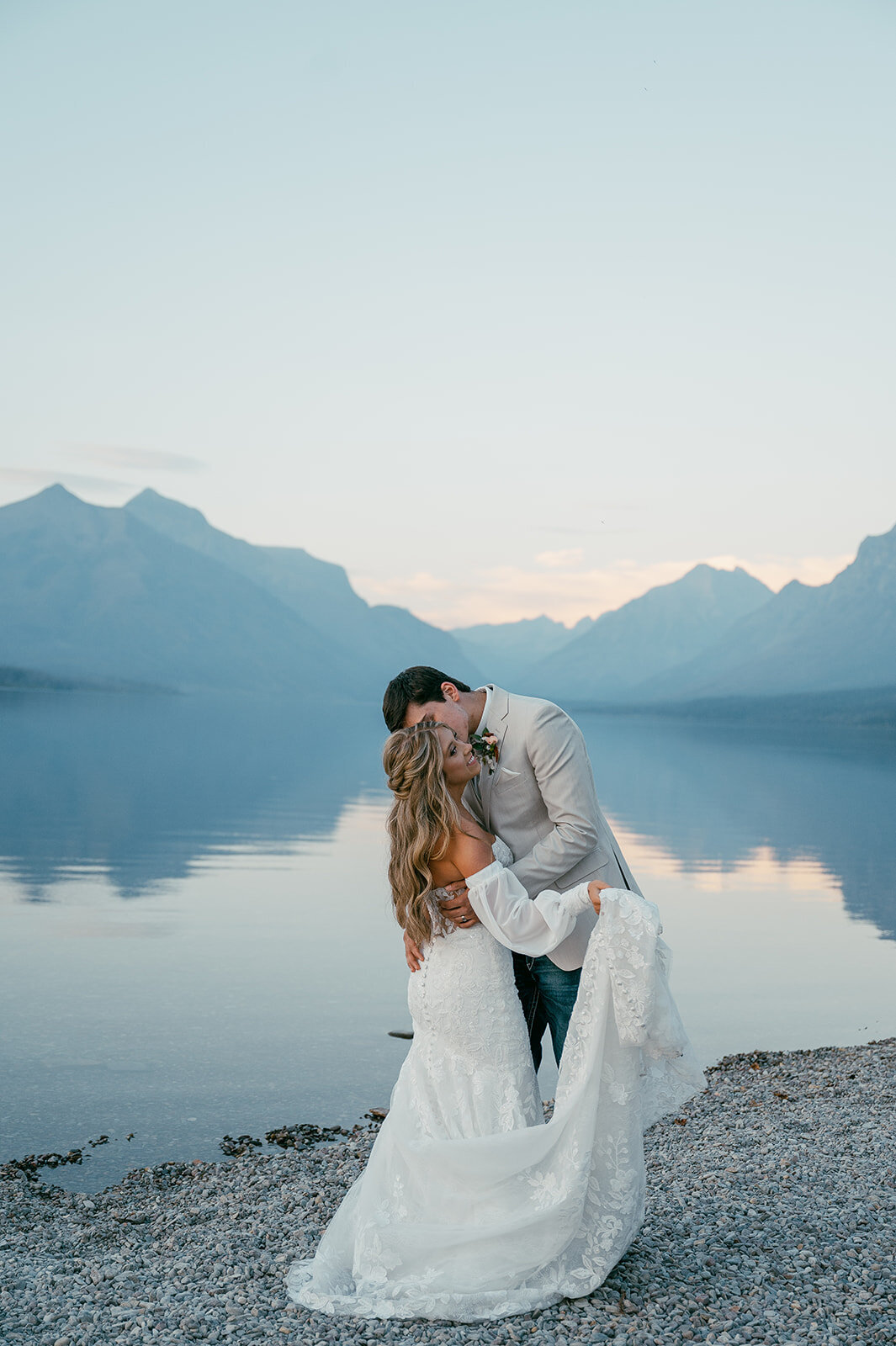 presley-gray-photo-glacier-national-park-elopement-7972