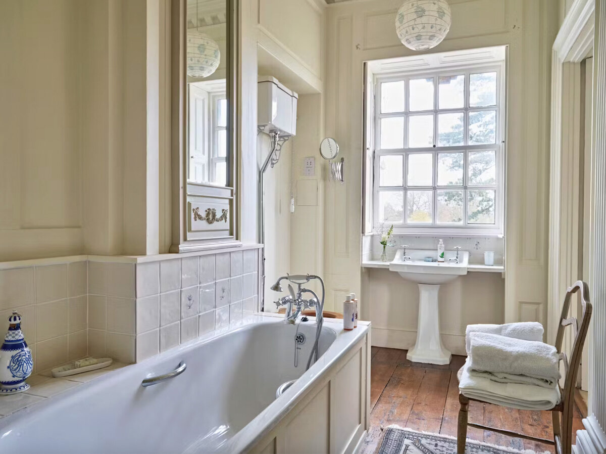 belle-vie-luxury-womens-retreat-cotswolds-england-87