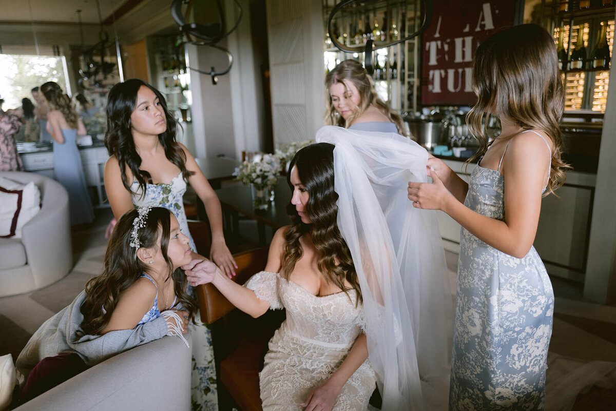 sharron-ian-aspenx-mountain-club-wedding-bride-getting-ready-2