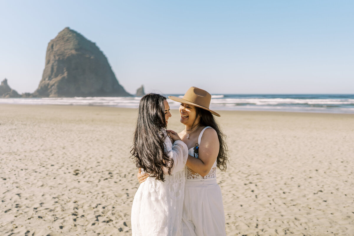 Portland Elopement & Wedding Photographer