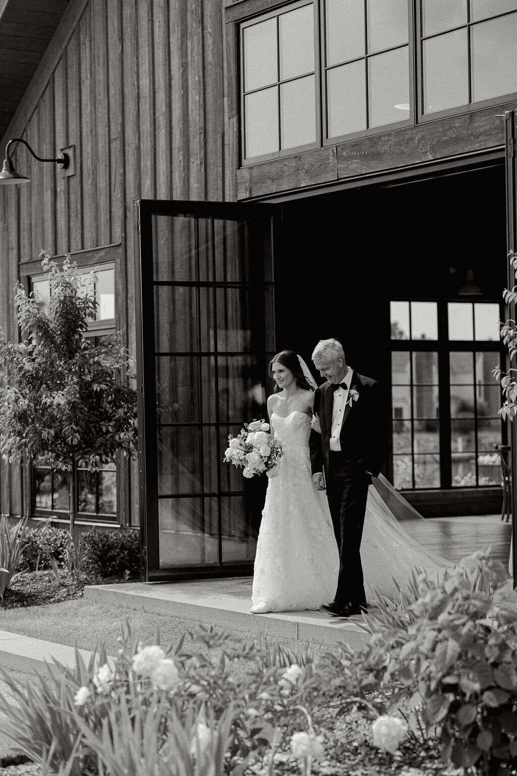 Lake-House-On-Canandaigua-Wedding-Ceremony-Verve-Event-Co-Finger-Lakes-New-York-Wedding-Planner (1)