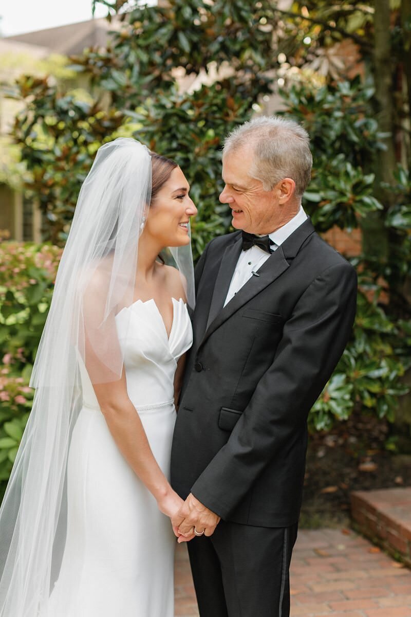 Classic Wedding at City Church of Evansville with Reception at ECC059