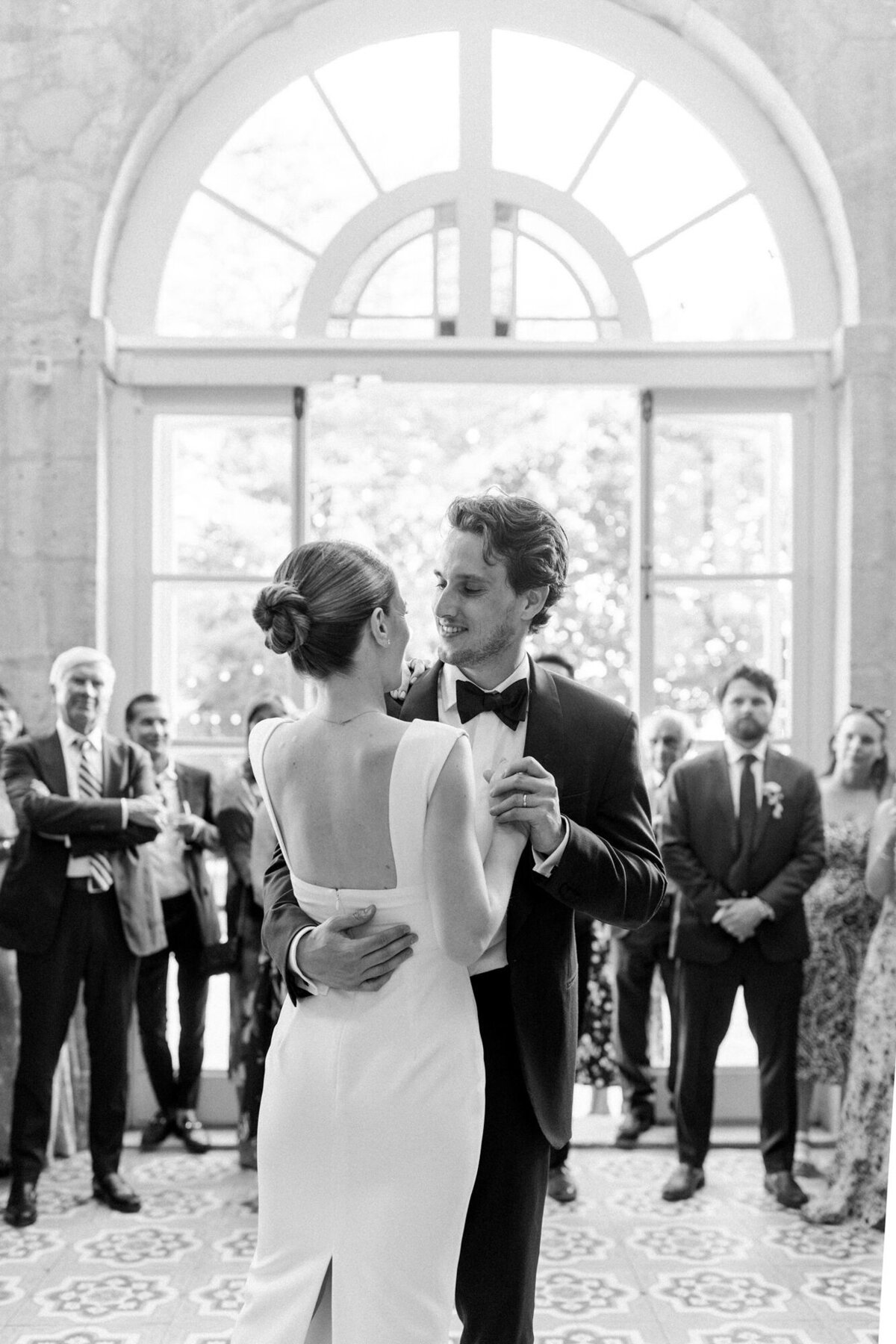 Maïlys Fortune Photography Husband Wife Wedding Weddings Photography France Switzerland Italy Timeless Dreamy Imagery Bilingual French English Destination Weddings Destination Wedding Provence French Riviera Paris Lake Como Tuscany100