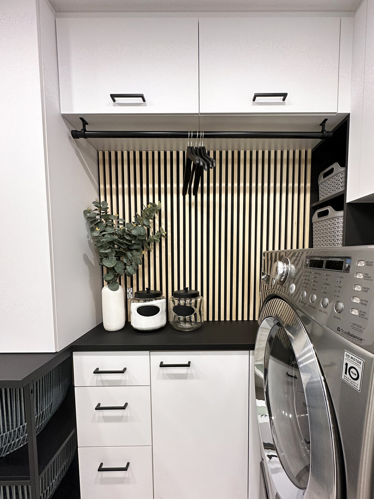 Modern Laundry Interior Design Reno Urbanomic Interiors 2021 (22)