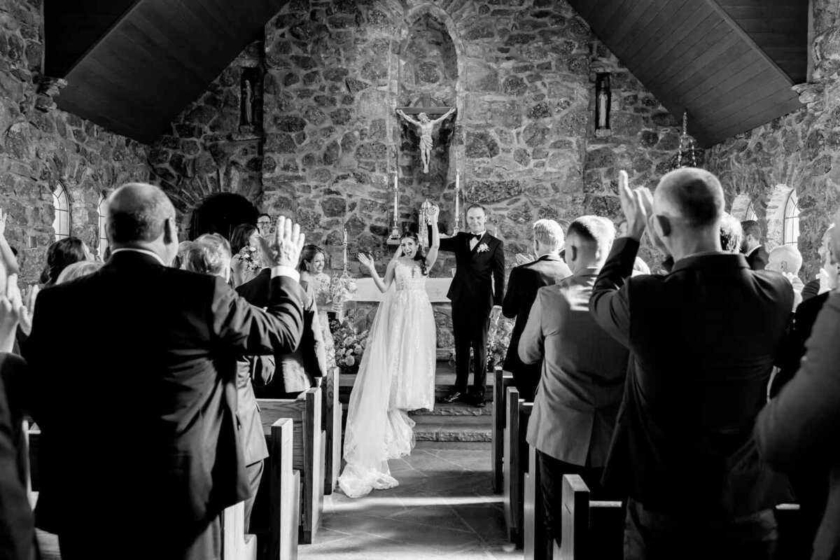 Saint-Malos-Chapel-on-the-Rock-Wedding-67