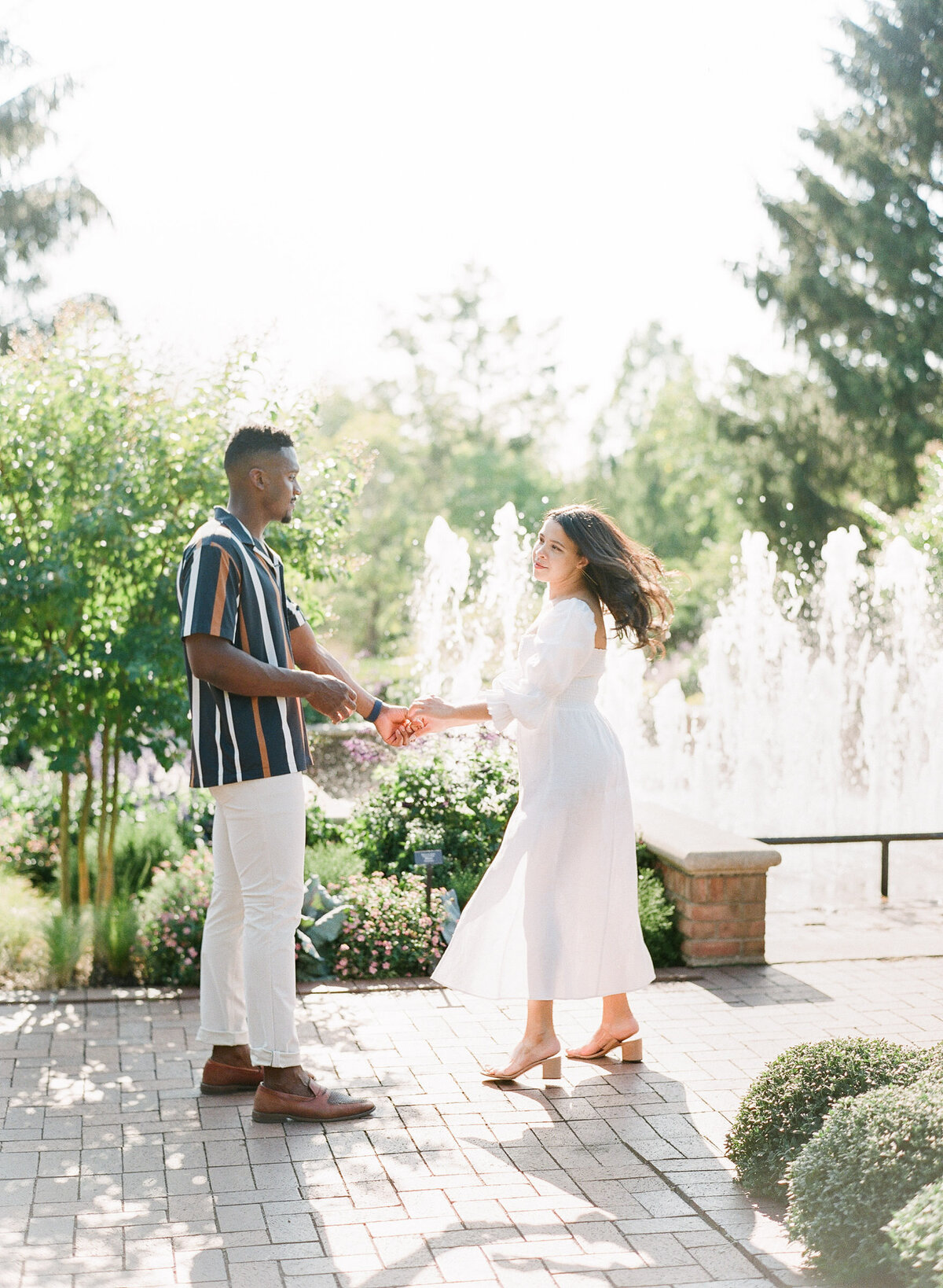 chicago-garden-engagement-34