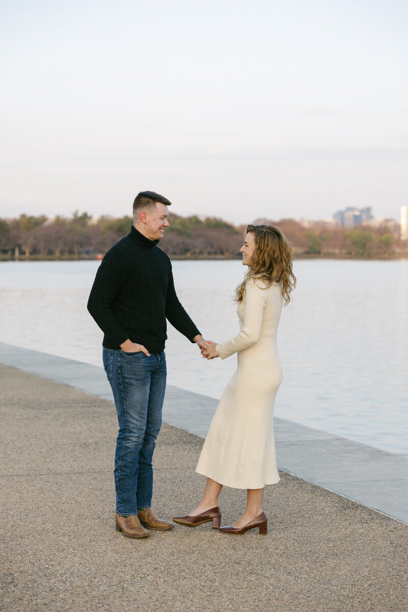 A sunrise engagement session at the Jefferson Memorial