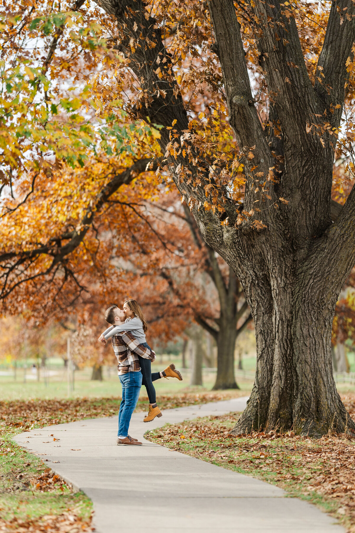Fall engagement session photography by Claire Katan in Omaha, NE.