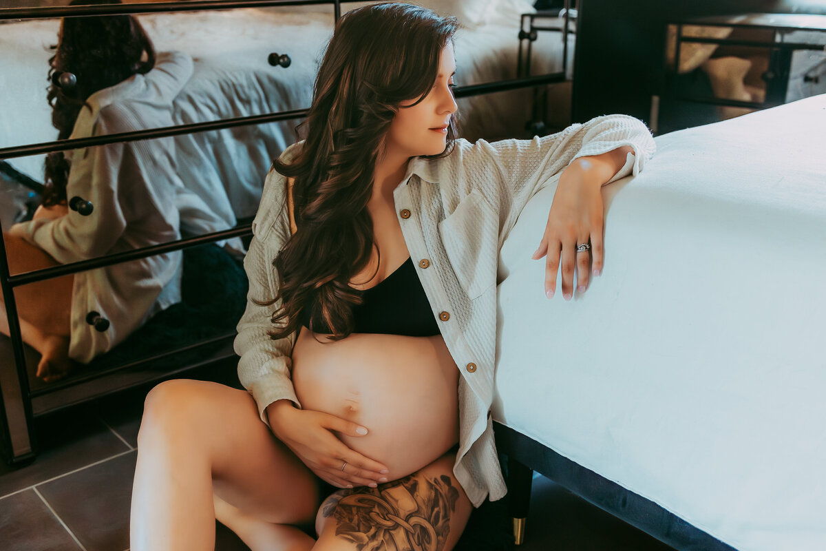 Sklorenko-Lifestyle-Maternity-Session+Home+Fort-Myers+Florida+Jordin--104