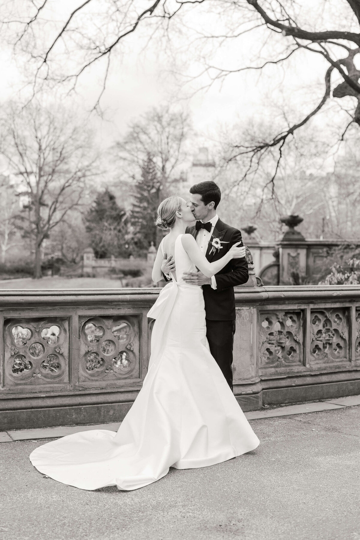 Central_Park_Boathouse_Wedding_026