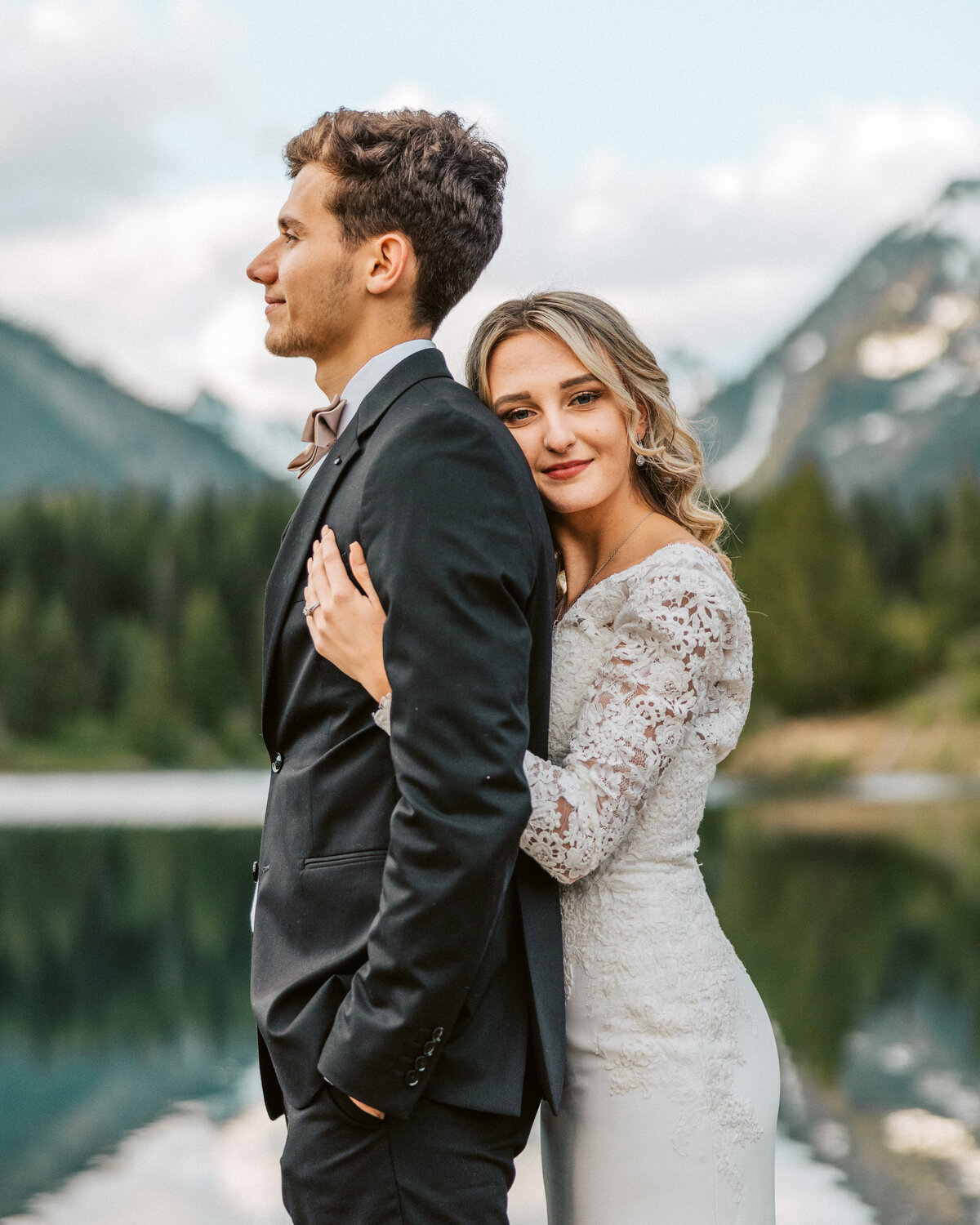 pnw elopement photography poses in gold creek pond in washington state