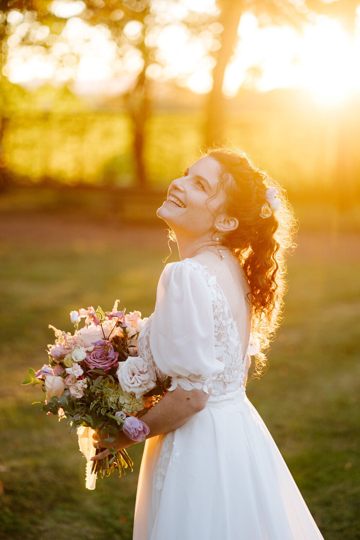 bouquet-de-mariee-blanc-et-vieux-rose