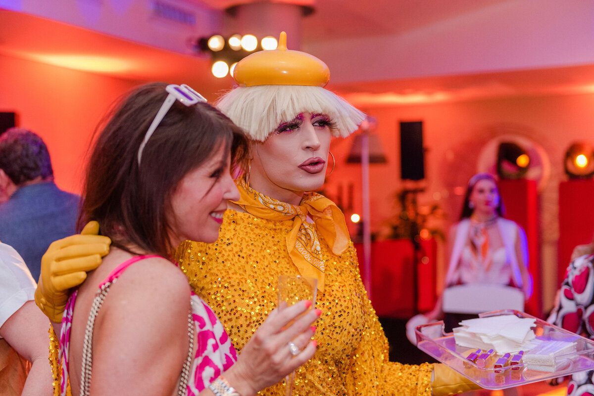 76 drag-queen-at-london-party