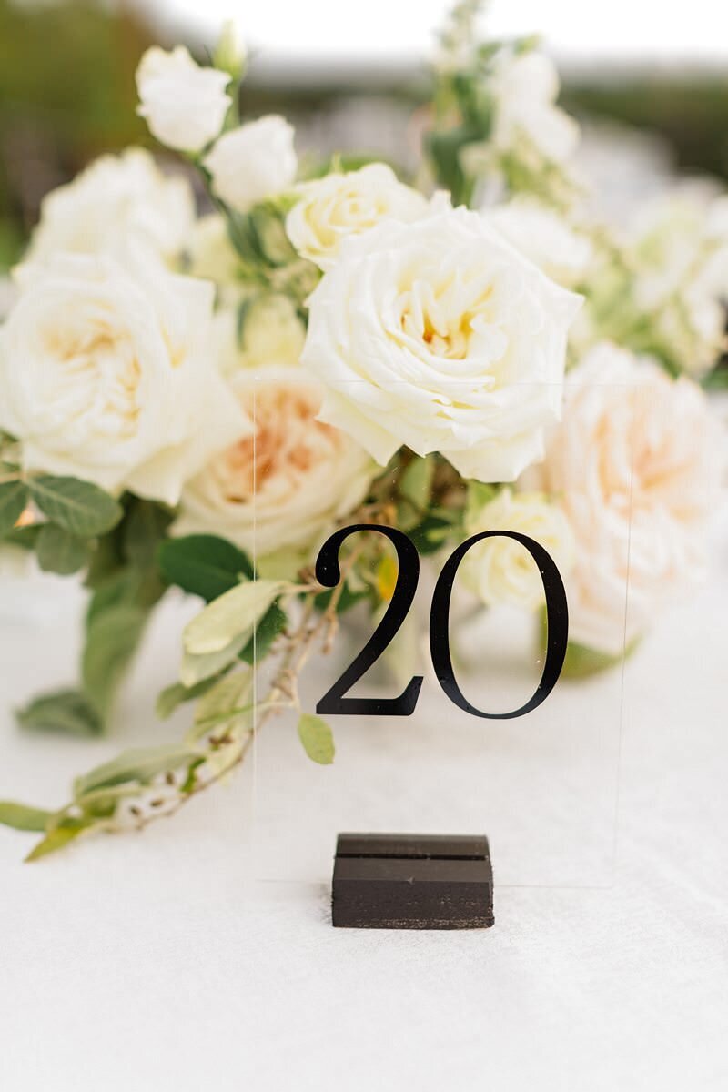 Classic Wedding at City Church of Evansville with Reception at ECC195