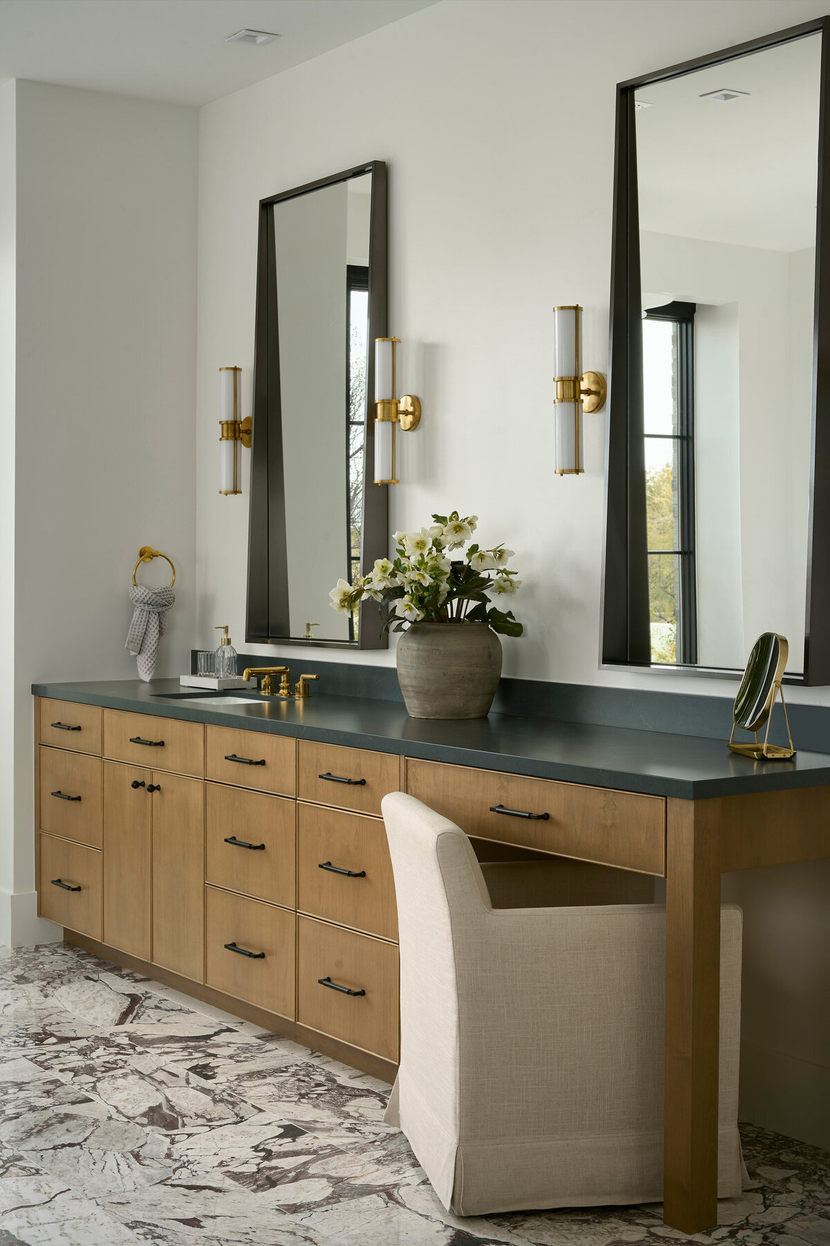 herprimaryvanity